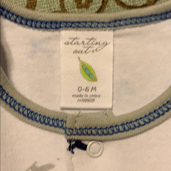 Starting Out Airplane gown - Picture 2 of 3